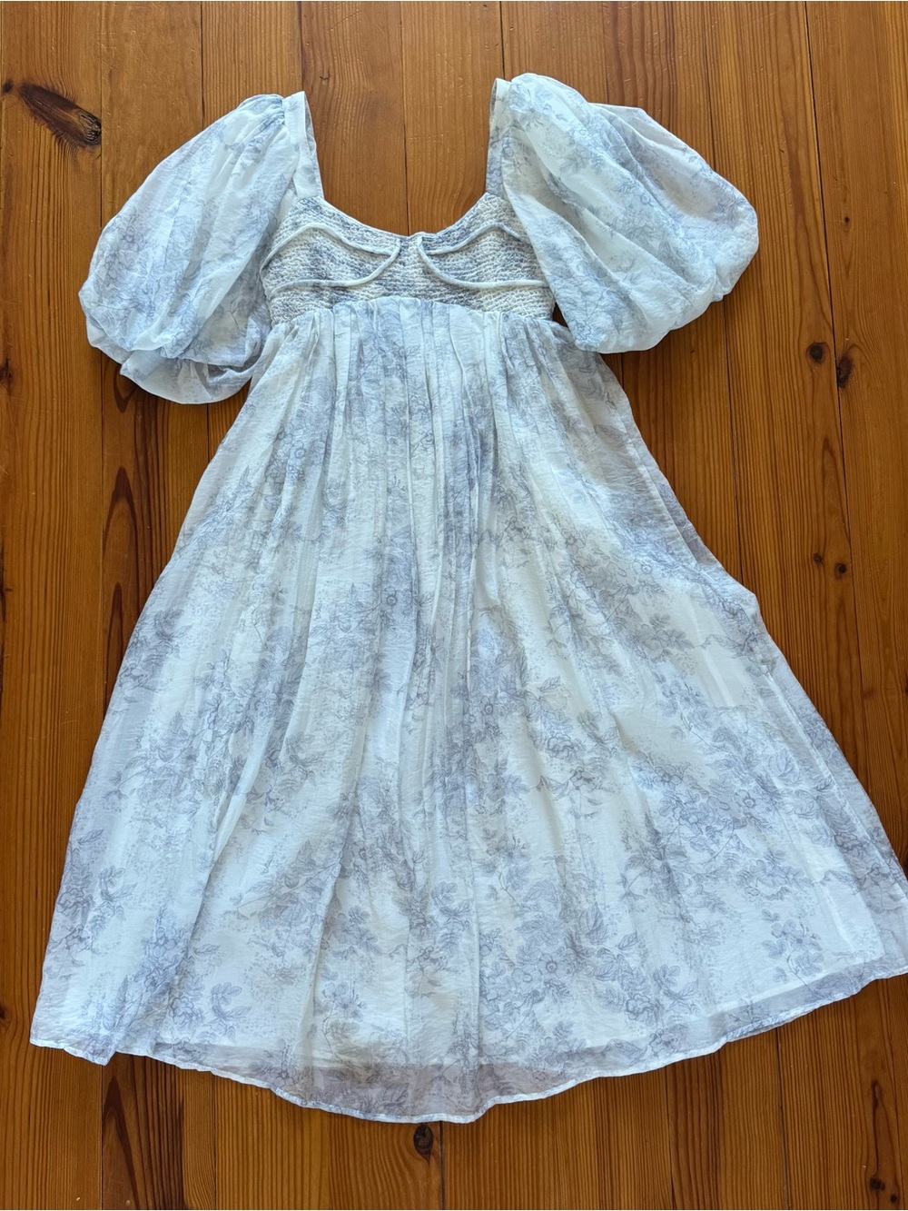 Women's White Floral Maxi Dress with Puff Sleeves